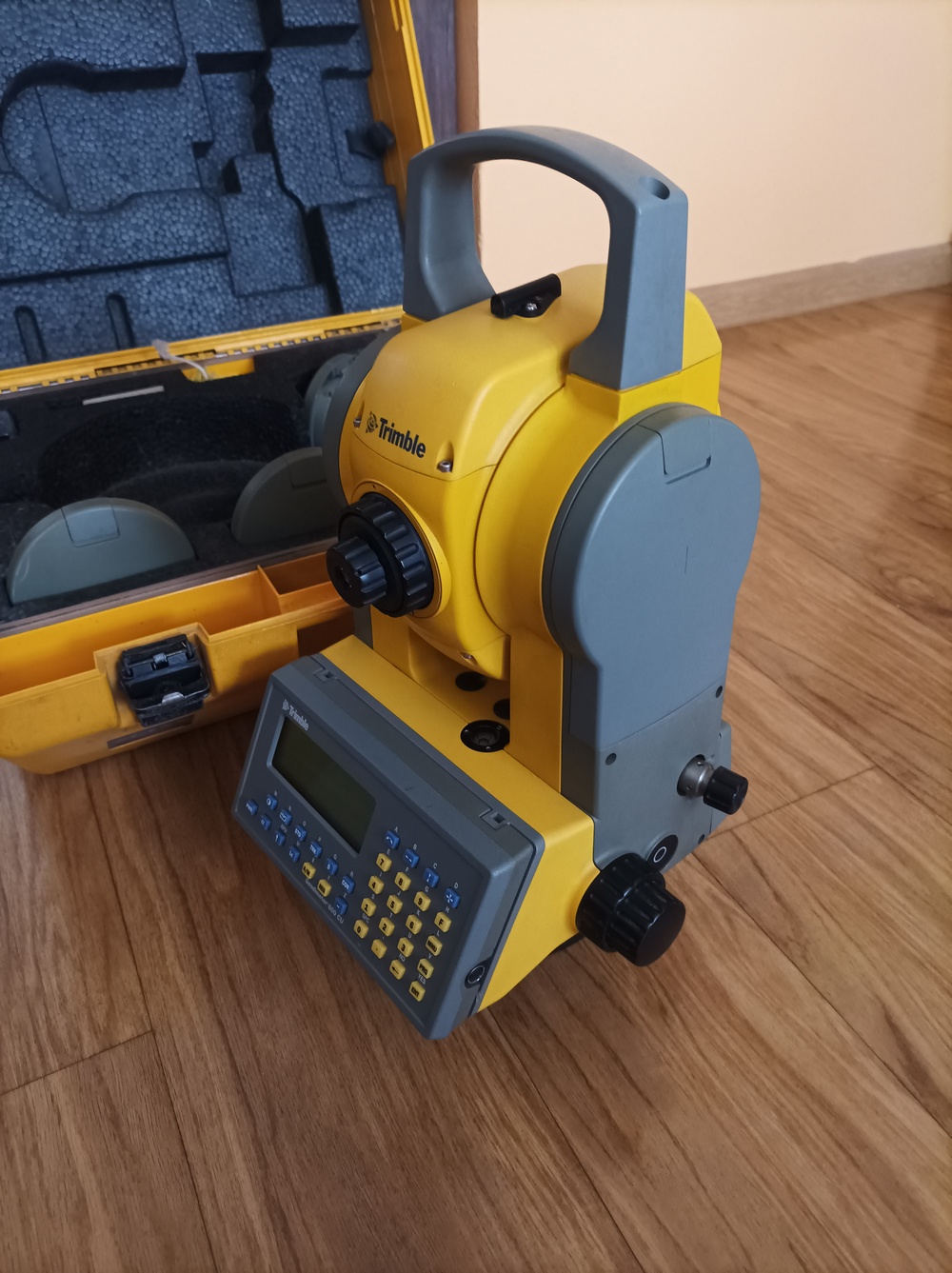 bazar-TRIMBLE-DR-3602